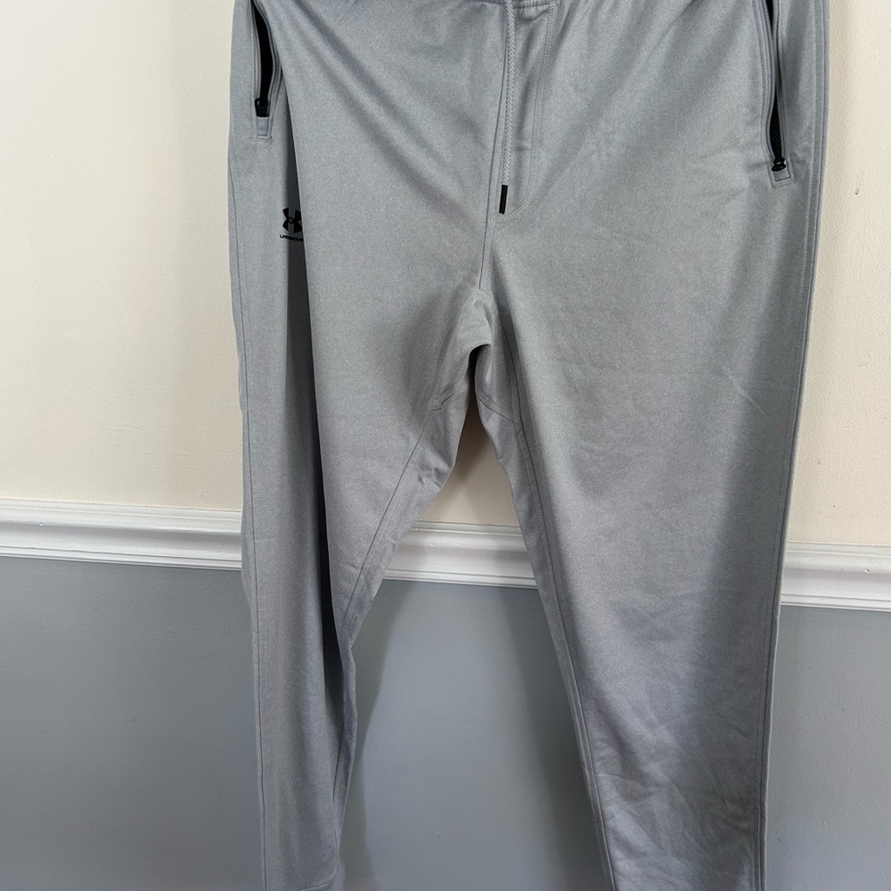 Under Armour Men's Gray Athletic Pants